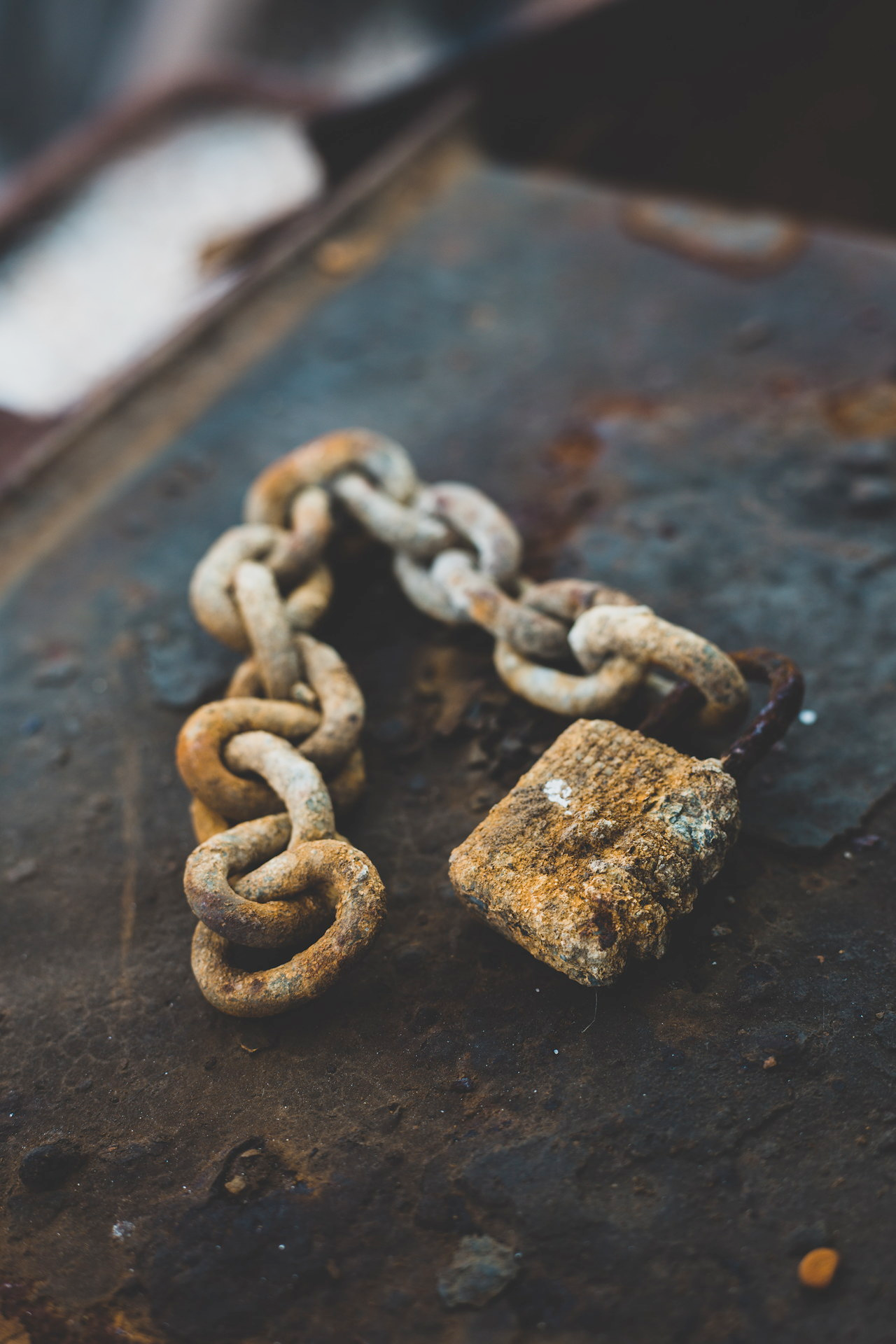 Rusty padlock and chain